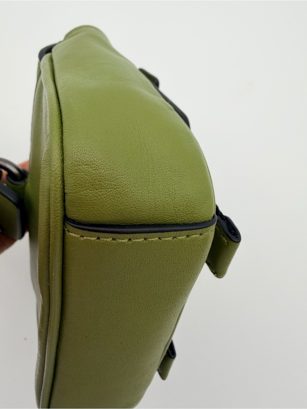 Coach Mirco Track Fob Green Leather Mini Belt Pouch with Carabiner Hangtag C9981 - Picture 12 of 13